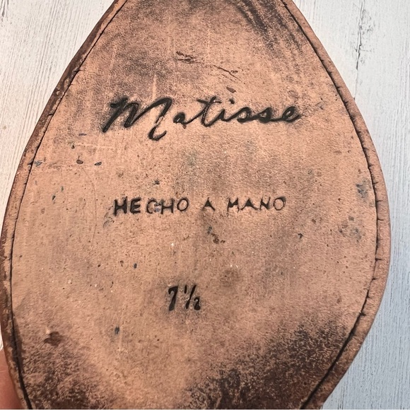 Matisse Western Boots Womens 7.5 Stylish |Zipper| Low Heel  Pointy Toe|Boho Chic - Picture 3 of 11